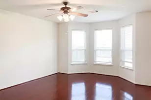 2032 Creek Shore Ln, Pearland, TX 77581 - Photo 4