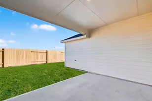 2115 Spring Hollow Dr, Baytown, TX 77521 - Photo 32