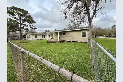 234 Jasmine Street, Lake Jackson, TX 77566 - Photo 14