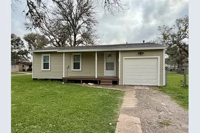 234 Jasmine Street, Lake Jackson, TX 77566 - Photo 1