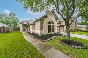 15922 Azalea Shores Ct, Houston, TX 77044 - Photo 2