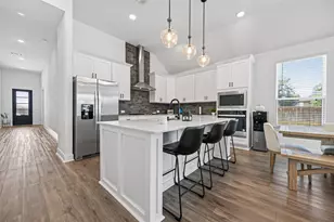 18218 Ellerden Frst Dr, Tomball, TX 77377 - Photo 2