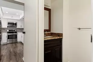 30 Berryfrost Ln, The Woodlands, TX 77380 - Photo 10