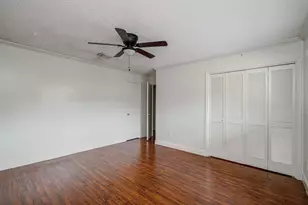 823 S Ripple Creek Dr, Houston, TX 77057 - Photo 26