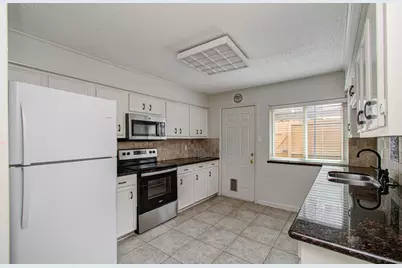 823 S Ripple Creek Drive, Houston, TX 77057 - Photo 16