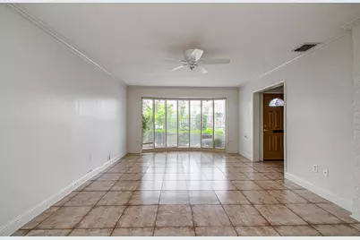823 S Ripple Creek Drive, Houston, TX 77057 - Photo 6