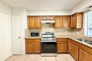 16 Rock Pine Ct, The Woodlands, TX 77381 - Photo 12