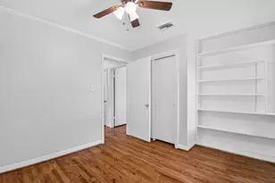 11227 Greenwillow St, Houston, TX 77035 - Photo 20