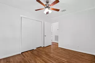 11227 Greenwillow St, Houston, TX 77035 - Photo 24