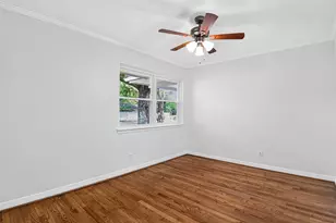 11227 Greenwillow St, Houston, TX 77035 - Photo 22