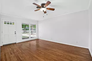 11227 Greenwillow St, Houston, TX 77035 - Photo 6