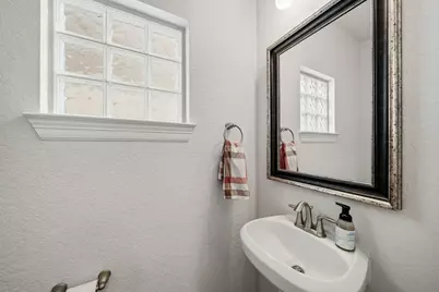 10112 Spring Shadows Park Circle, Houston, TX 77080 - Photo 18
