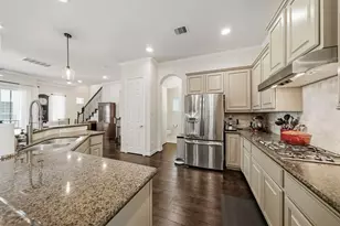 10112 Spring Shadows Park Cir, Houston, TX 77080 - Photo 8