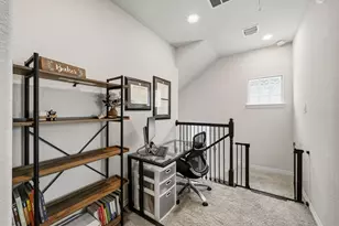 10112 Spring Shadows Park Cir, Houston, TX 77080 - Photo 12