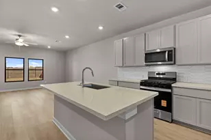 22022 Matera Vis Ln, Hockley, TX 77447 - Photo 4