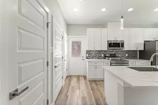 4534 Newberry St, Houston, TX 77051 - Photo 12