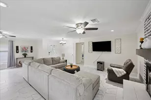 167 Ridgewood St, Bridge City, TX 77611 - Photo 8