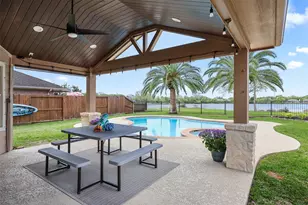 3288 Gladewater Ln, League City, TX 77573 - Photo 1