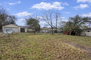 1406 4th Ave N, Texas City, TX 77590 - Photo 6