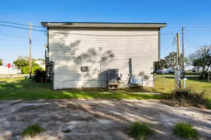 4440 County Rd 459D, Freeport, TX 77541 - Photo 38