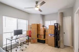 10122 Waterstone Dr, Houston, TX 77042 - Photo 6