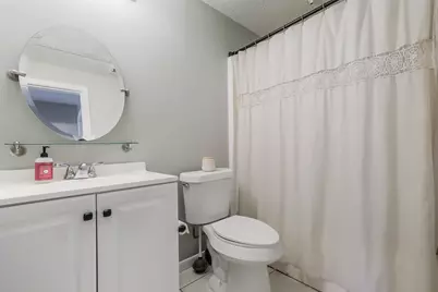 10122 Waterstone Drive, Houston, TX 77042 - Photo 16