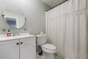 10122 Waterstone Dr, Houston, TX 77042 - Photo 16