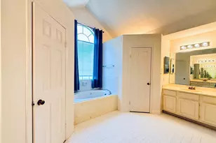 13606 Midfield Glen Ct, Houston, TX 77059 - Photo 20