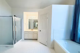 13606 Midfield Glen Ct, Houston, TX 77059 - Photo 18