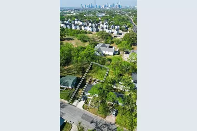 1196 Em Franklin Avenue, Austin, TX 78721 - Photo 1