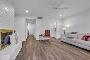 10355 Longmont Dr, Houston, TX 77042 - Photo 6