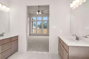 2022 Lovett Run, Montgomery, TX 77316 - Photo 14