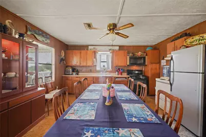 540 Bayou Avenue, Anahuac, TX 77514 - Photo 12