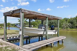540 Bayou Ave, Anahuac, TX 77514 - Photo 28