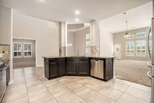 2502 Bay Hill Dr, Baytown, TX 77523 - Photo 8