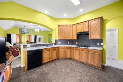 2 Gilded Crest Court, Spring, TX 77382 - Photo 18