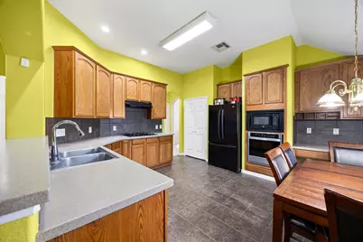 2 Gilded Crest Court, Spring, TX 77382 - Photo 16