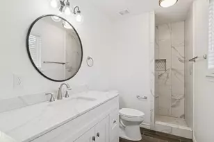 10827 W Mulberry Dr, La Porte, TX 77571 - Photo 16