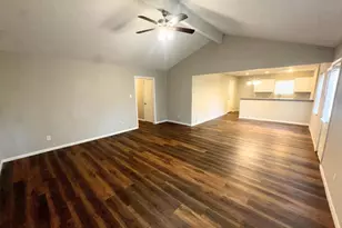 723 Cherry Valley Dr, Houston, TX 77336 - Photo 2