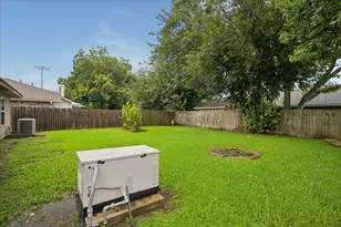 16715 Benchmark Dr, Houston, TX 77053 - Photo 14