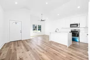 16982 W Hammon, Montgomery, TX 77316 - Photo 2