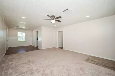 804 23rd Avenue N, Texas City, TX 77590 - Photo 4