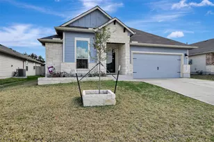 1011 Davy St, Brenham, TX 77833 - Photo 2