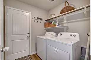 1011 Davy St, Brenham, TX 77833 - Photo 28