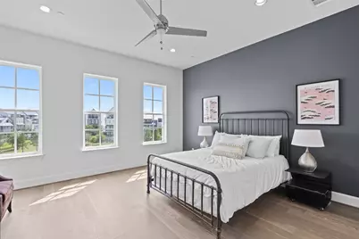 8711 Park Kolbe Lane, Houston, TX 77080 - Photo 12