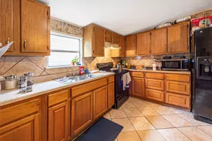 1130A 10th St, San Leon, TX 77539 - Photo 6