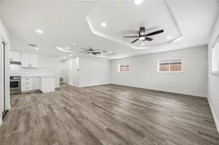 2814 6th Ave N, Texas City, TX 77590 - Photo 6