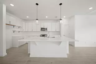 8430 Bay Oaks Dr, Baytown, TX 77523 - Photo 8