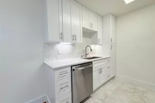 2350 Bering Dr, Houston, TX 77057 - Photo 16