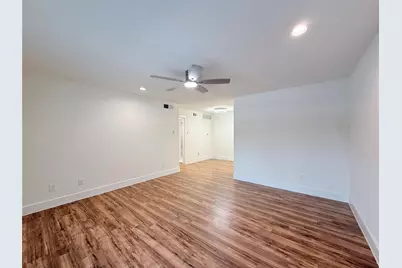 2350 Bering Drive #114, Houston, TX 77057 - Photo 4